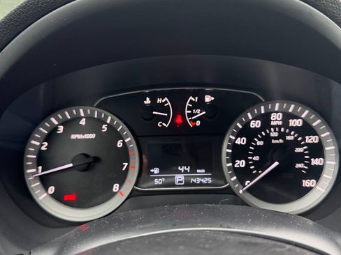 Used 2013 Nissan Sentra SV image 4