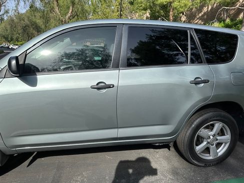 Used 2008 Toyota RAV4 2WD V6 w/ 3rd Row image 8