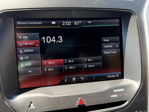 Used 2015 Ford Explorer XLT w/ Equipment Group 202A FWD image 15