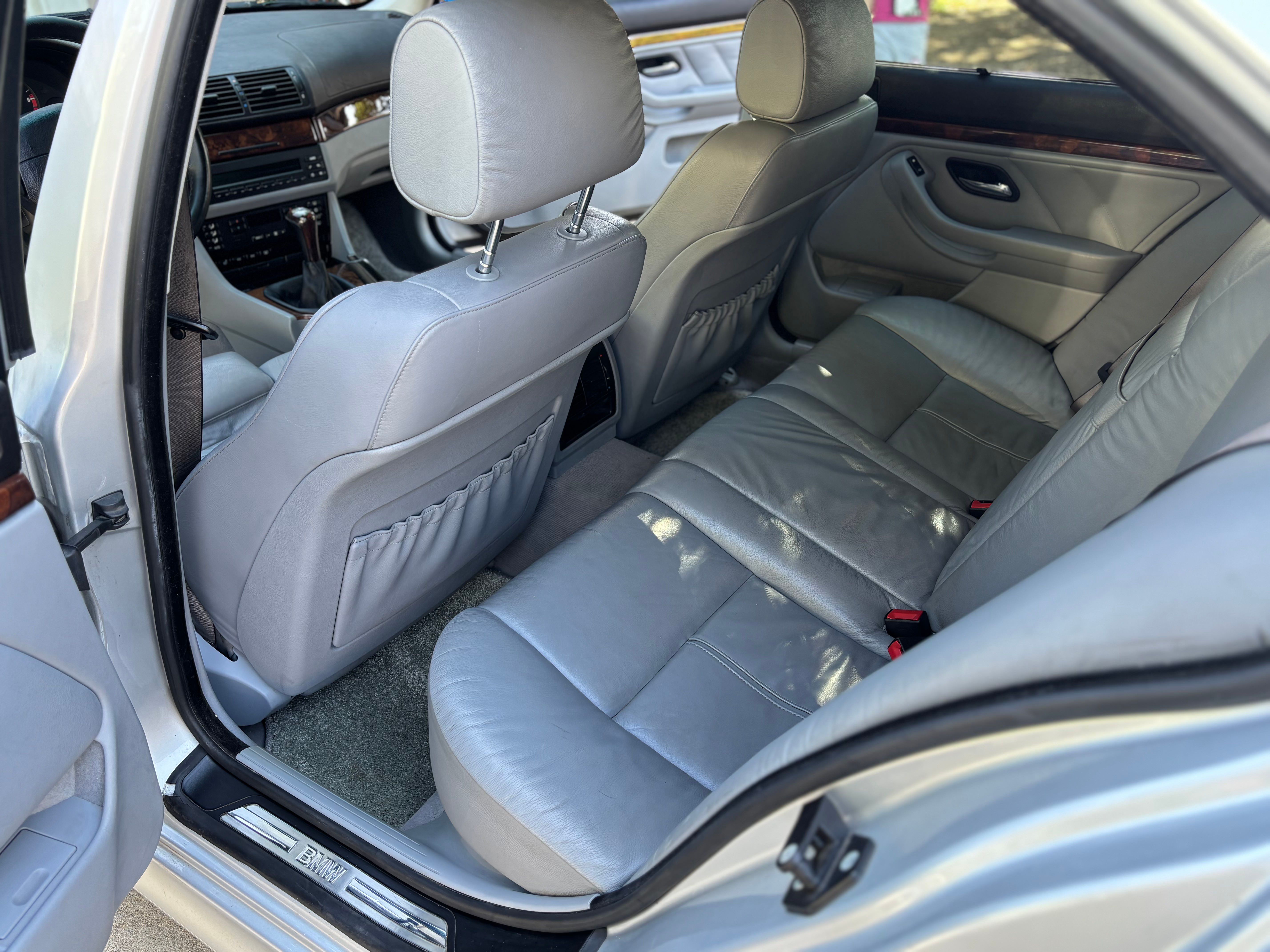 Used 2001 BMW 540i Sedan RWD image 12
