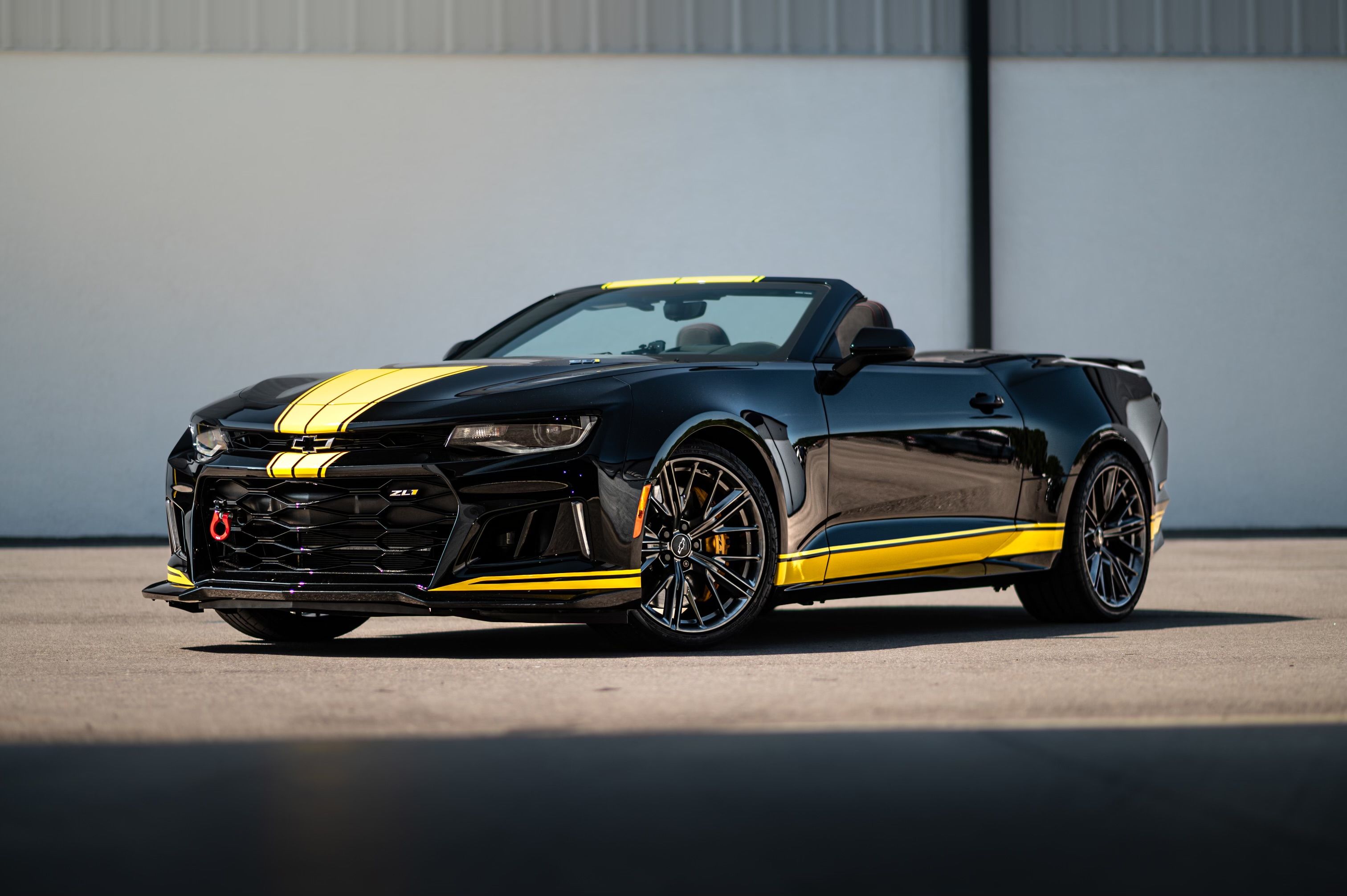 Used 2023 Chevrolet Camaro ZL1 RWD image 1