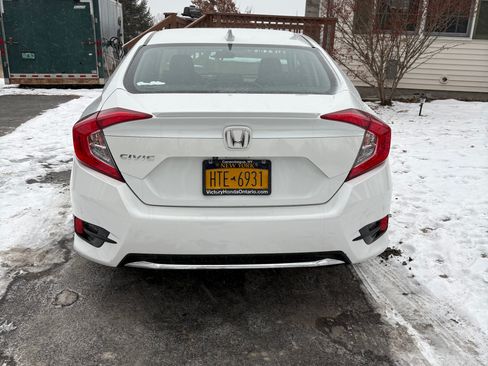 Used 2019 Honda Civic EX image 10