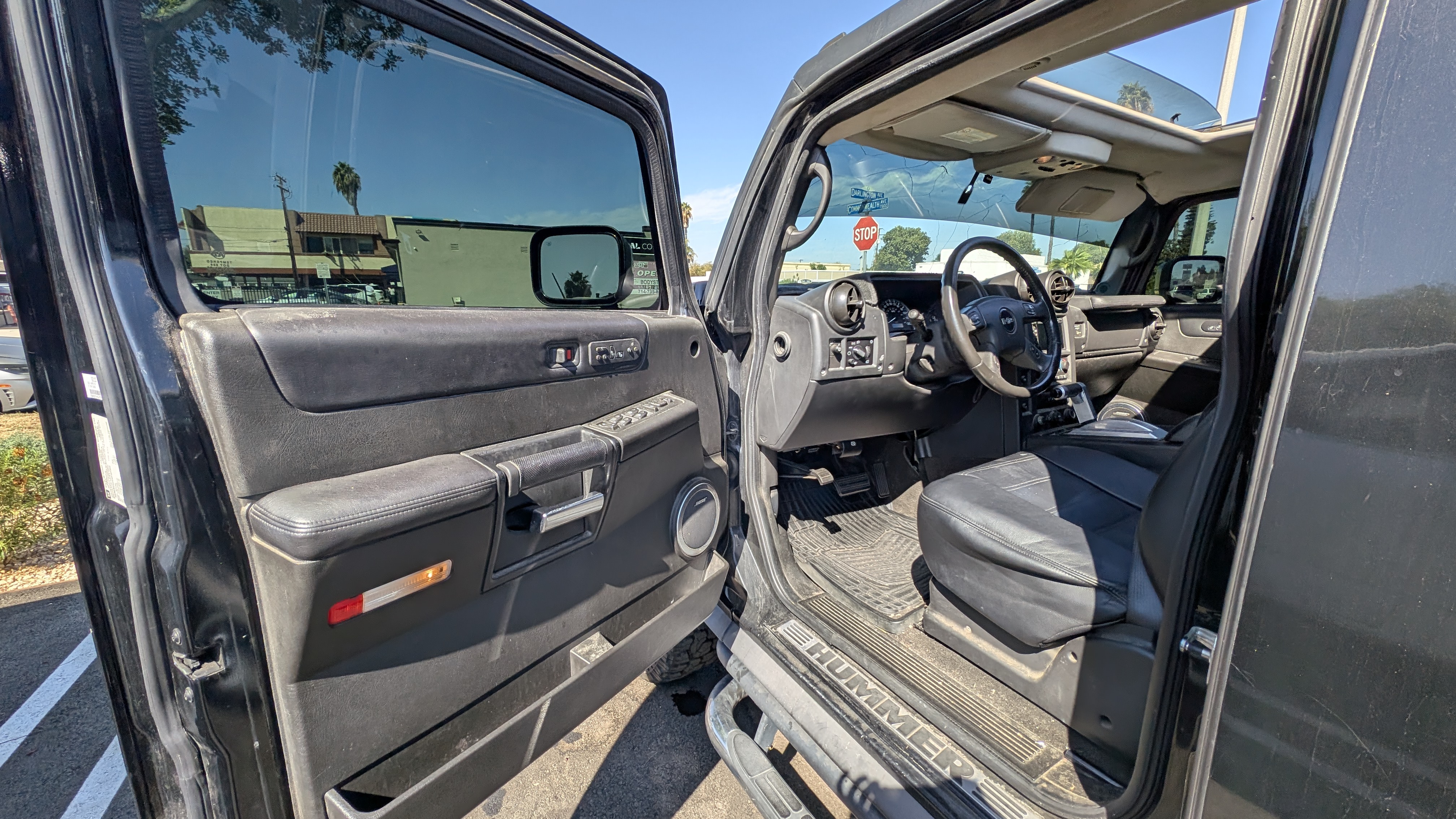 Used 2005 HUMMER H2 w/ Preferred Equipment Group AWD/4WD image 21