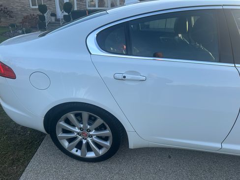 Used 2014 Jaguar XF 3.0 image 17