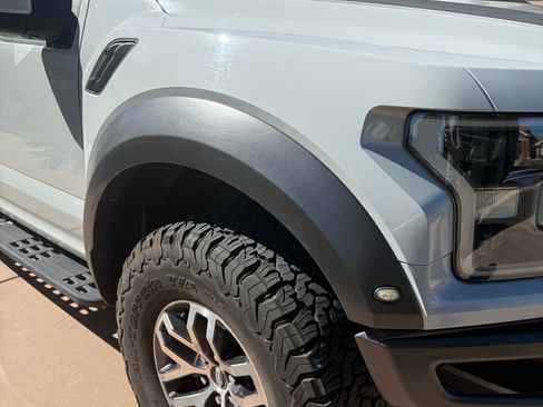 Used 2017 Ford F150 Raptor w/ Equipment Group 802A Luxury image 5