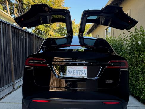 Used 2023 Tesla Model X Plaid AWD/4WD image 17