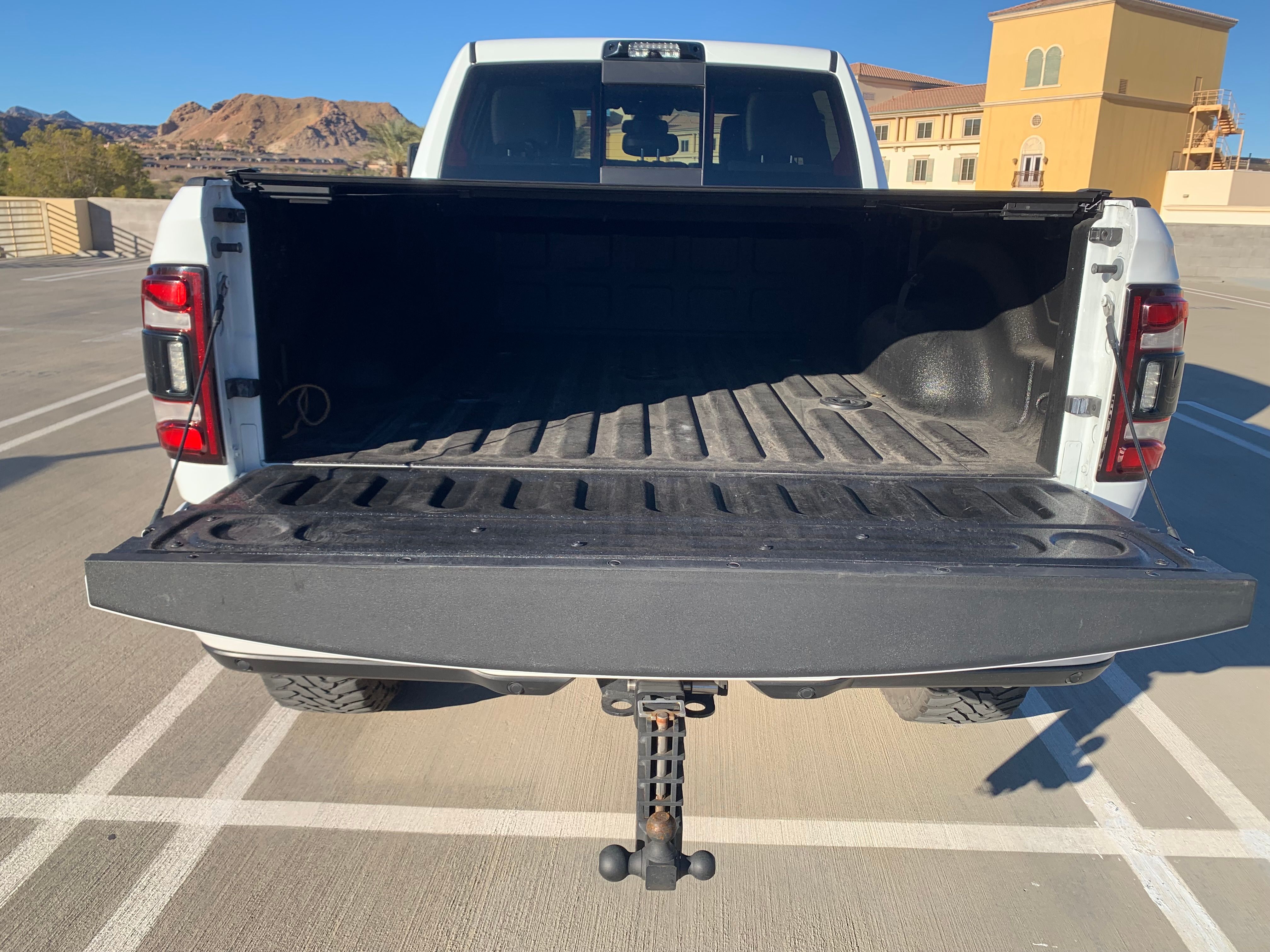 Used 2024 RAM 2500 Laramie w/ Night Edition AWD/4WD image 14