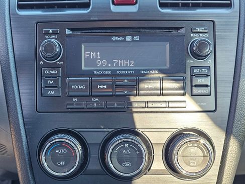 Used 2014 Subaru Forester 2.5i Limited w/ Popular Package #2 image 20