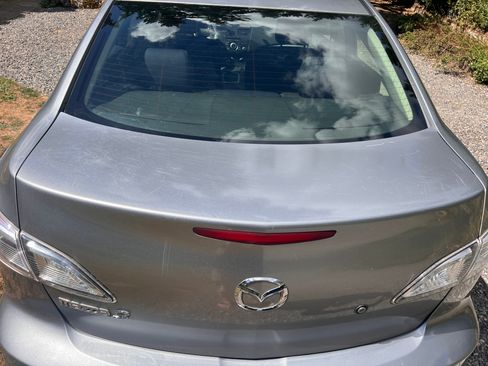 Used 2012 MAZDA MAZDA3 i SV FWD image 8