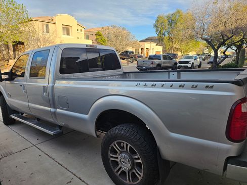Used 2015 Ford F350 Platinum image 4