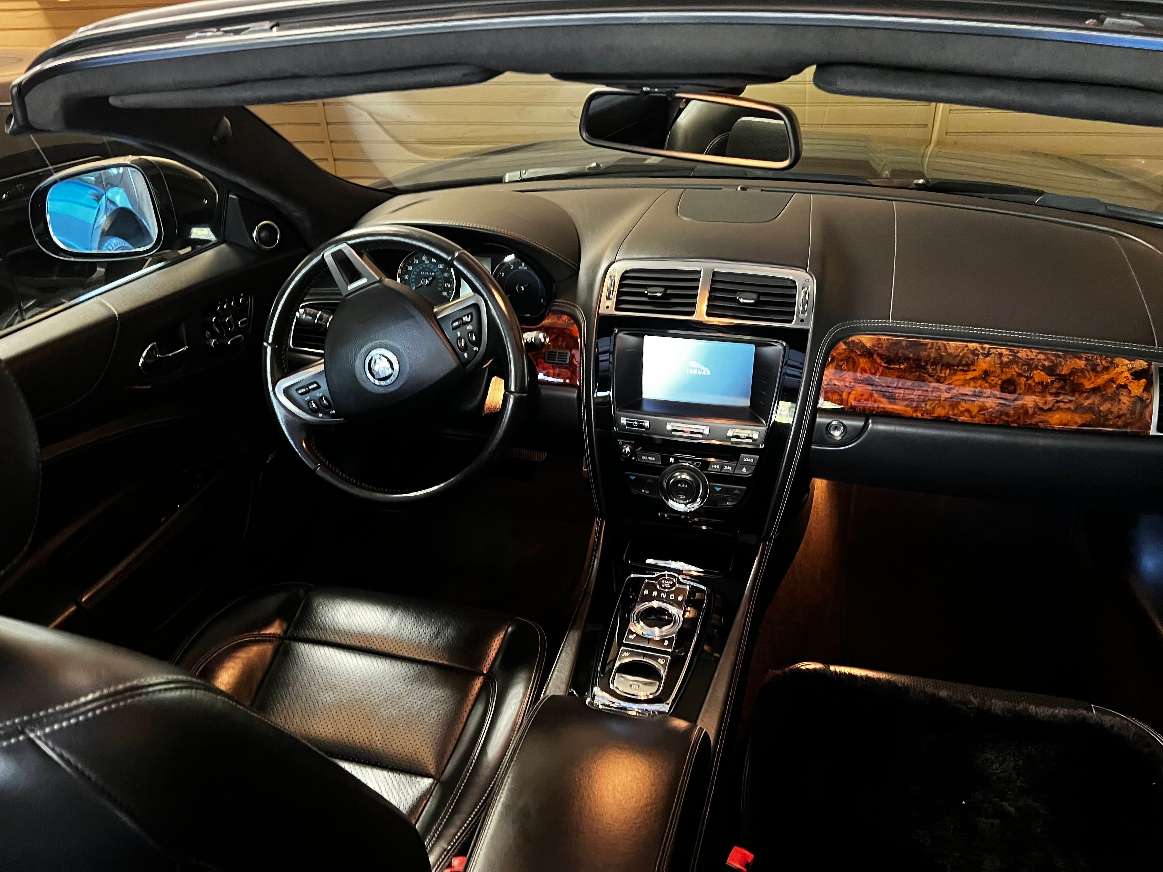 Used 2012 Jaguar XK Convertible RWD image 9