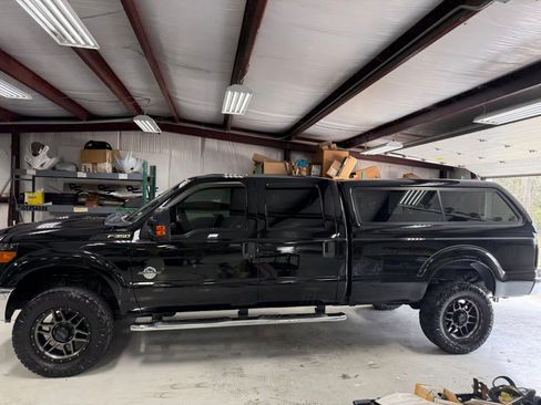 Used 2011 Ford F350 XLT w/ XLT Interior Pkg image 1