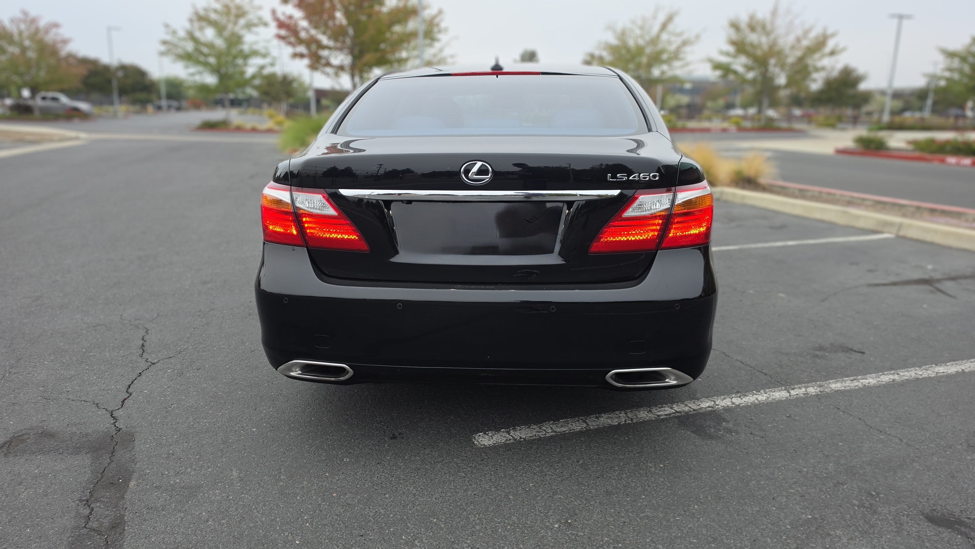 Used 2011 Lexus LS 460 w/ Luxury Value Edition RWD image 24