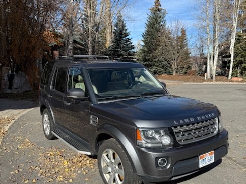 Used 2015 Land Rover LR4 HSE image 8