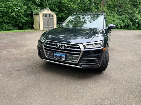 Used 2018 Audi Q5 2.0T Premium Plus w/ Premium Plus Package AWD/4WD image 4