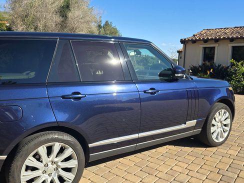 Used 2014 Land Rover Range Rover Supercharged image 10