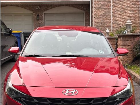 Used 2023 Hyundai Elantra SEL w/ Cargo Package image 1