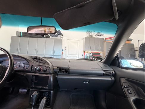 Used 1995 Chevrolet Camaro LT RWD image 19