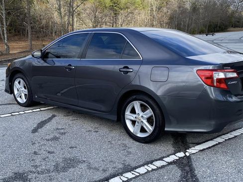 Used 2013 Toyota Camry SE image 8