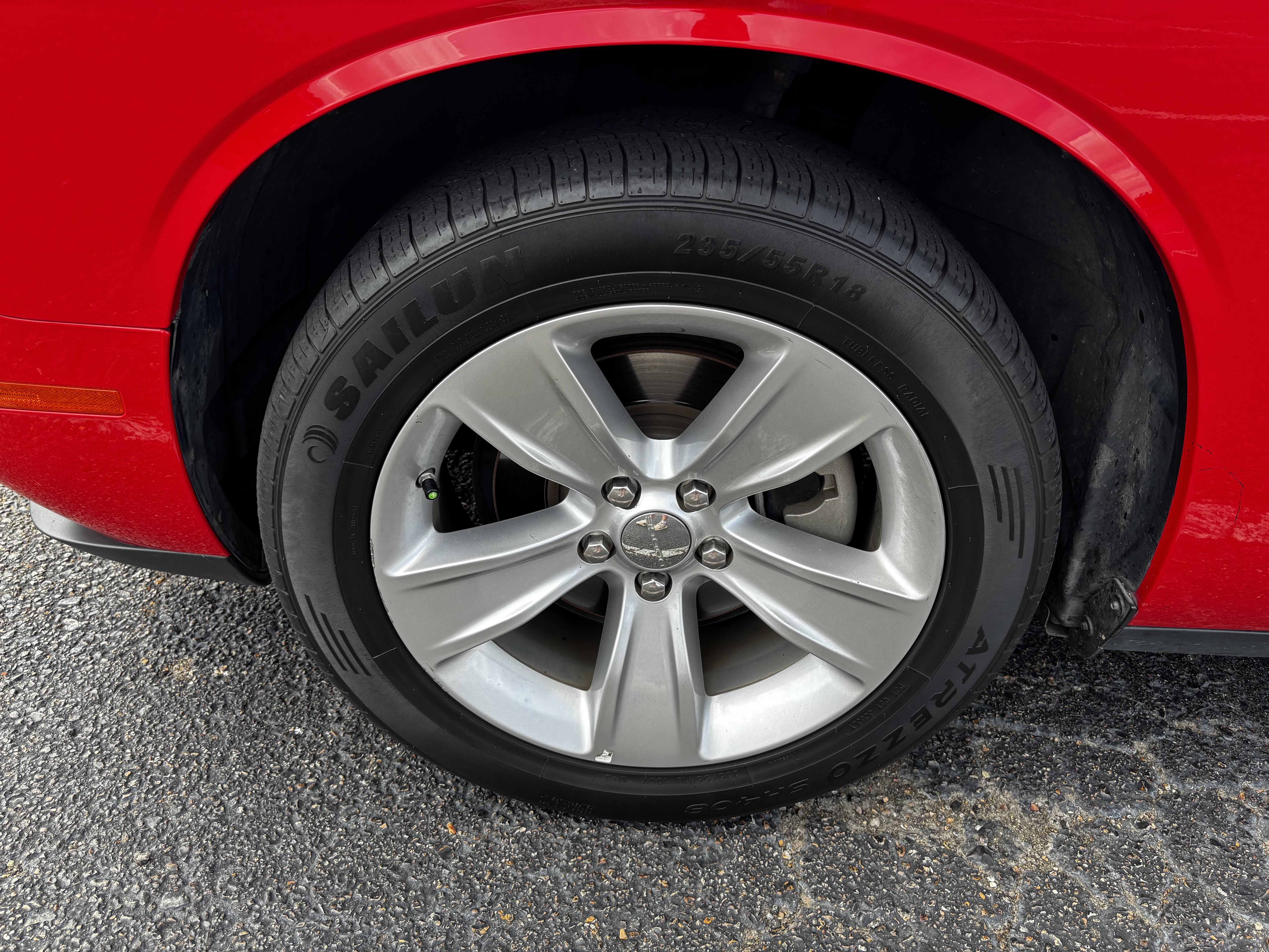 Used 2023 Dodge Challenger SXT RWD image 19