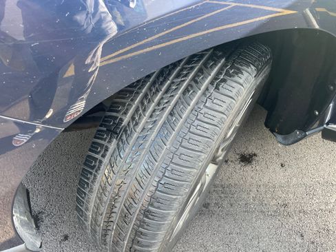 Used 2013 Lexus RX 450h AWD w/ Navigation Pkg image 18