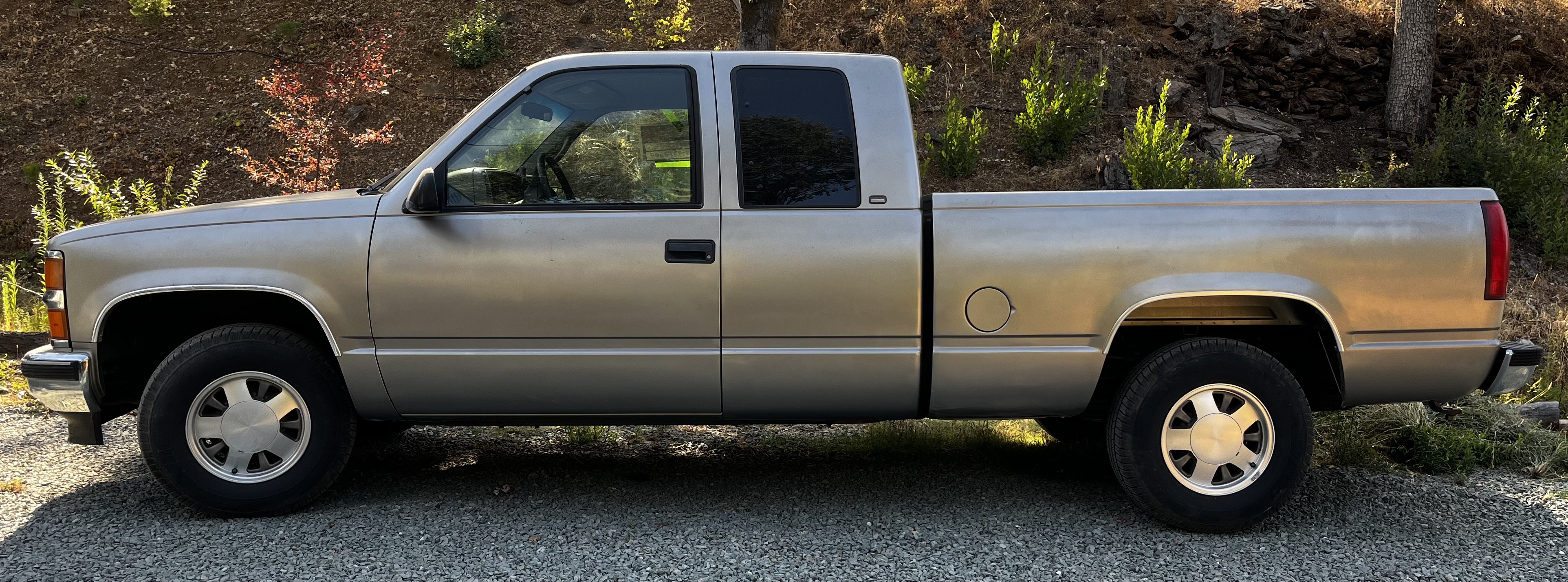 Used 1998 Chevrolet Silverado 1500 2WD Extended Cab w/ Preferred Equipment Group 2 image 5