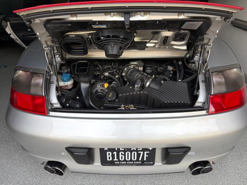 Used 2004 Porsche 911 Carrera 4S image 15