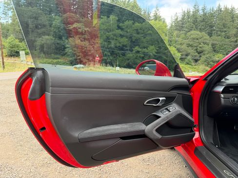 Used 2015 Porsche 911 GT3 RWD image 24