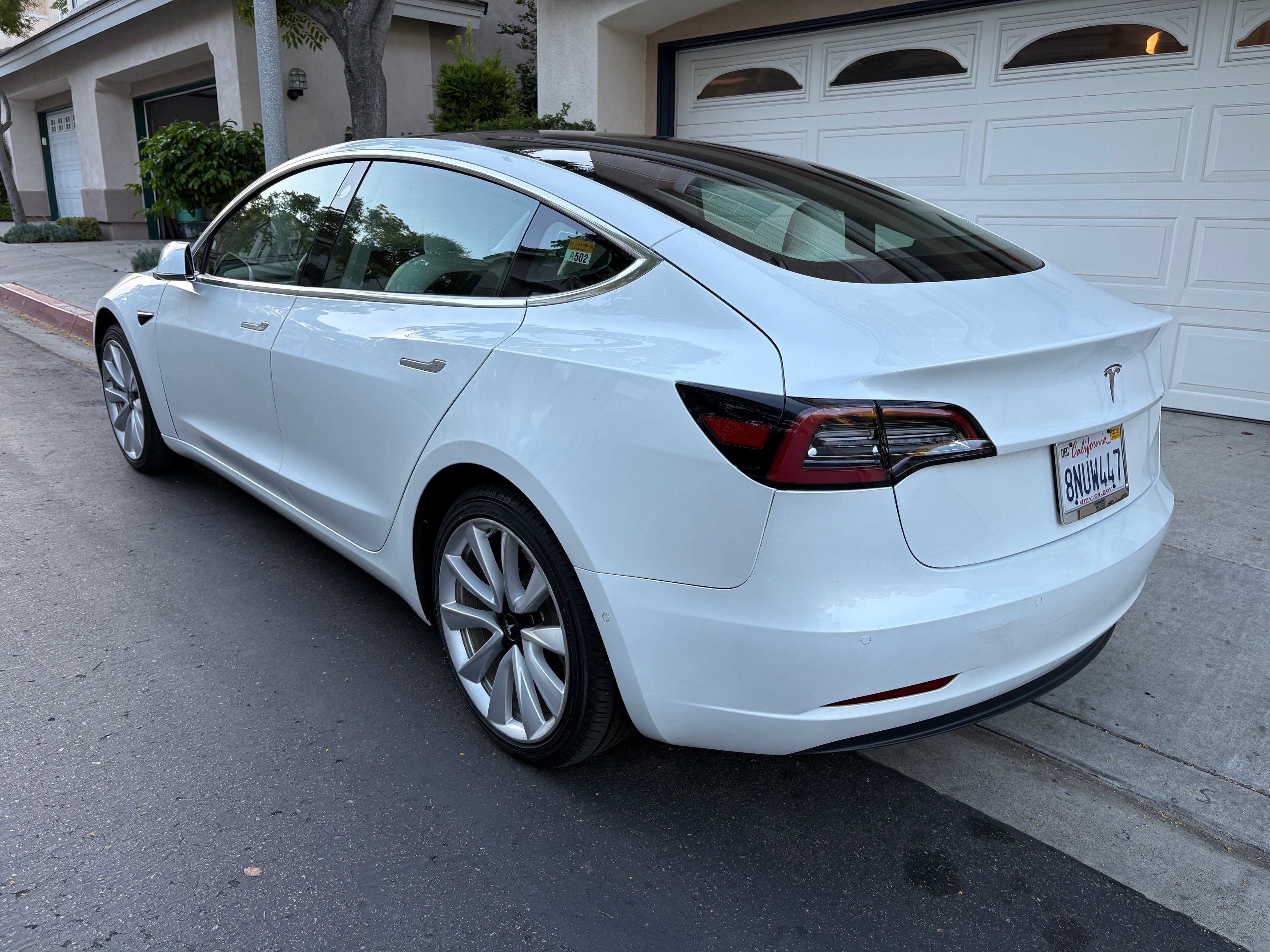 Used 2020 Tesla Model 3 Standard Range Plus RWD image 6