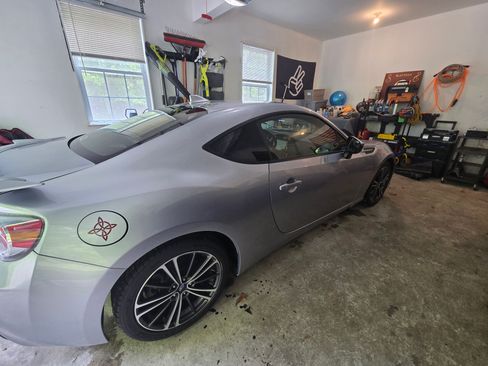 Used 2015 Subaru BRZ Limited w/ Popular Package #1A RWD image 10