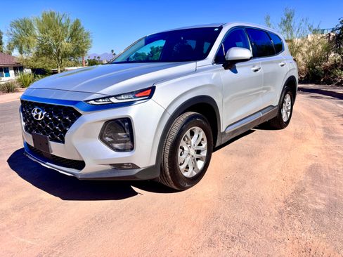 Used 2019 Hyundai Santa Fe SEL image 1