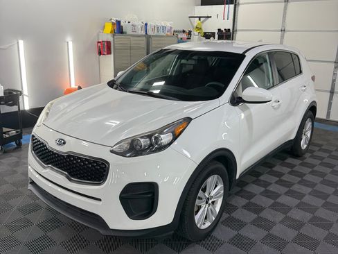Used 2019 Kia Sportage LX image 1