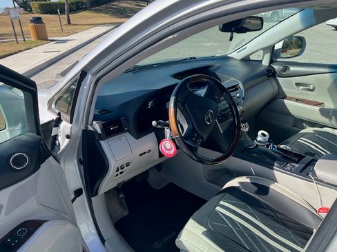 Used 2010 Lexus RX 350 2WD image 13