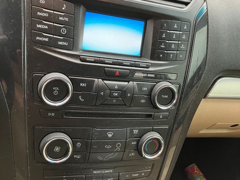 Used 2016 Ford Explorer 4WD image 8