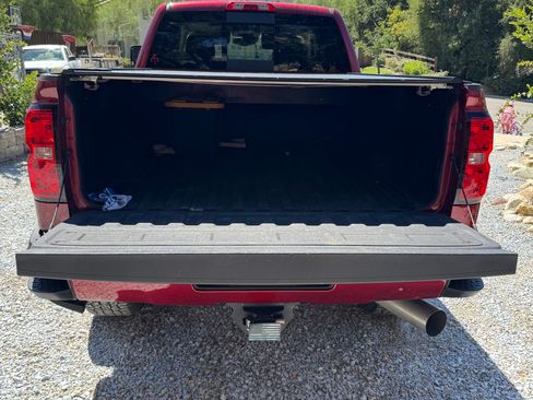 Used 2019 Chevrolet Silverado 2500 High Country w/ Duramax Plus Package AWD/4WD image 17