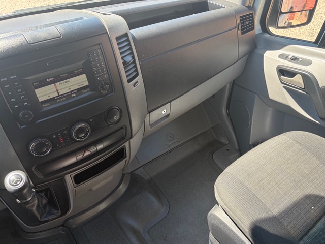 Used 2015 Mercedes-Benz Sprinter 2500 image 20