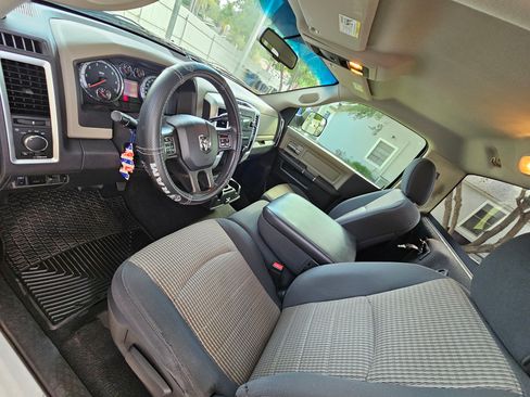 Used 2012 RAM 1500 Classic SLT RWD image 15