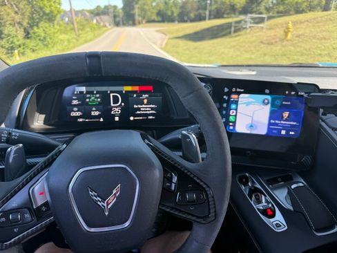 Used 2024 Chevrolet Corvette Stingray Coupe w/ Z51 Performance Package RWD image 13
