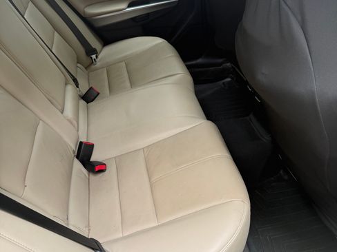 Used 2015 Honda Crosstour EX-L image 8