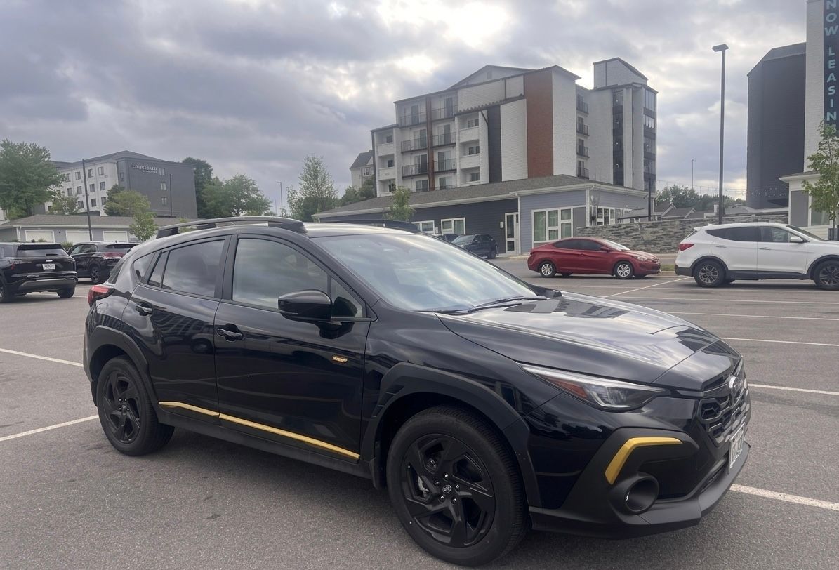 Used 2025 Subaru Crosstrek 2.5i Sport w/ Crosstrek Mirror Package AWD/4WD image 1
