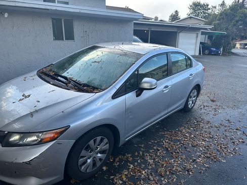 Used 2012 Honda Civic LX image 3