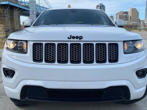 Used 2015 Jeep Grand Cherokee Altitude image 20