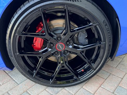 Used 2024 Chevrolet Corvette Stingray Premium Conv w/ Z51 Performance Package RWD image 2