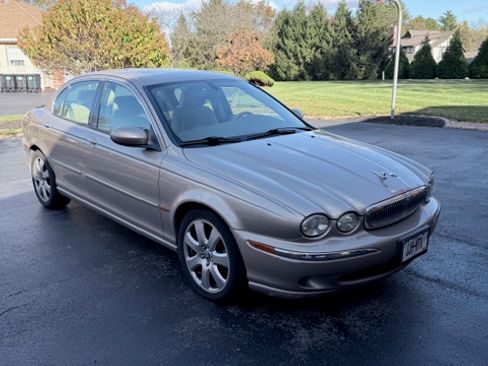 Used 2004 Jaguar X-TYPE 3.0 image 2
