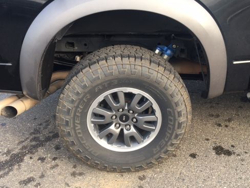 Used 2011 Ford F150 Raptor w/ Raptor Luxury Pkg image 20