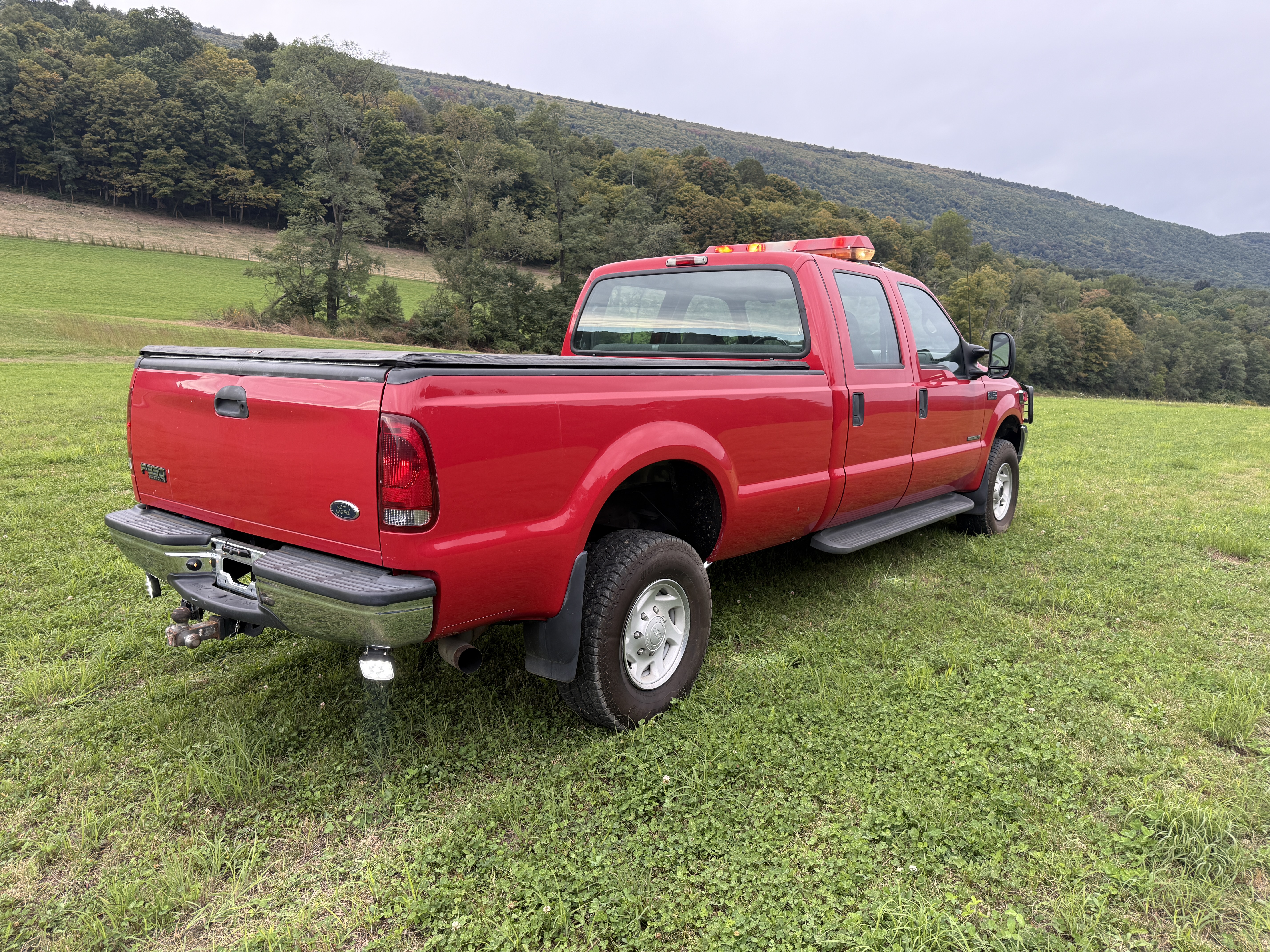 Used 2002 Ford F350 4x4 Crew Cab Super Duty image 2