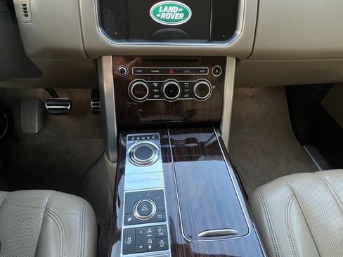 Used 2015 Land Rover Range Rover Supercharged AWD/4WD image 11