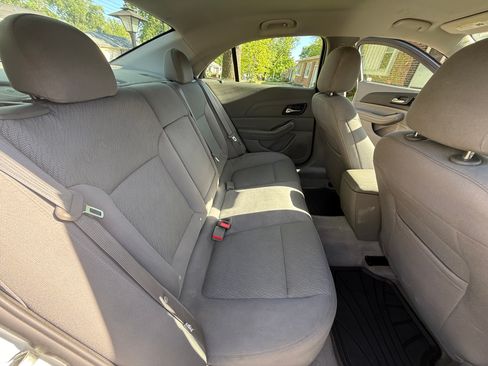 Used 2015 Chevrolet Malibu LS FWD image 12