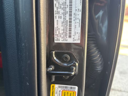 Used 2019 Ford F150 XLT w/ Equipment Group 302A Luxury image 12