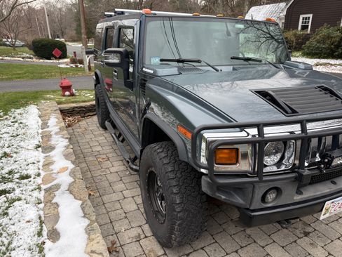 Used 2006 HUMMER H2 image 2